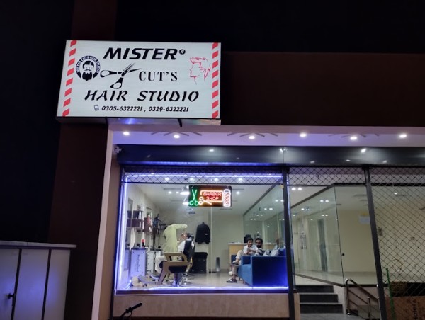 Mister Cuts Hair Studio